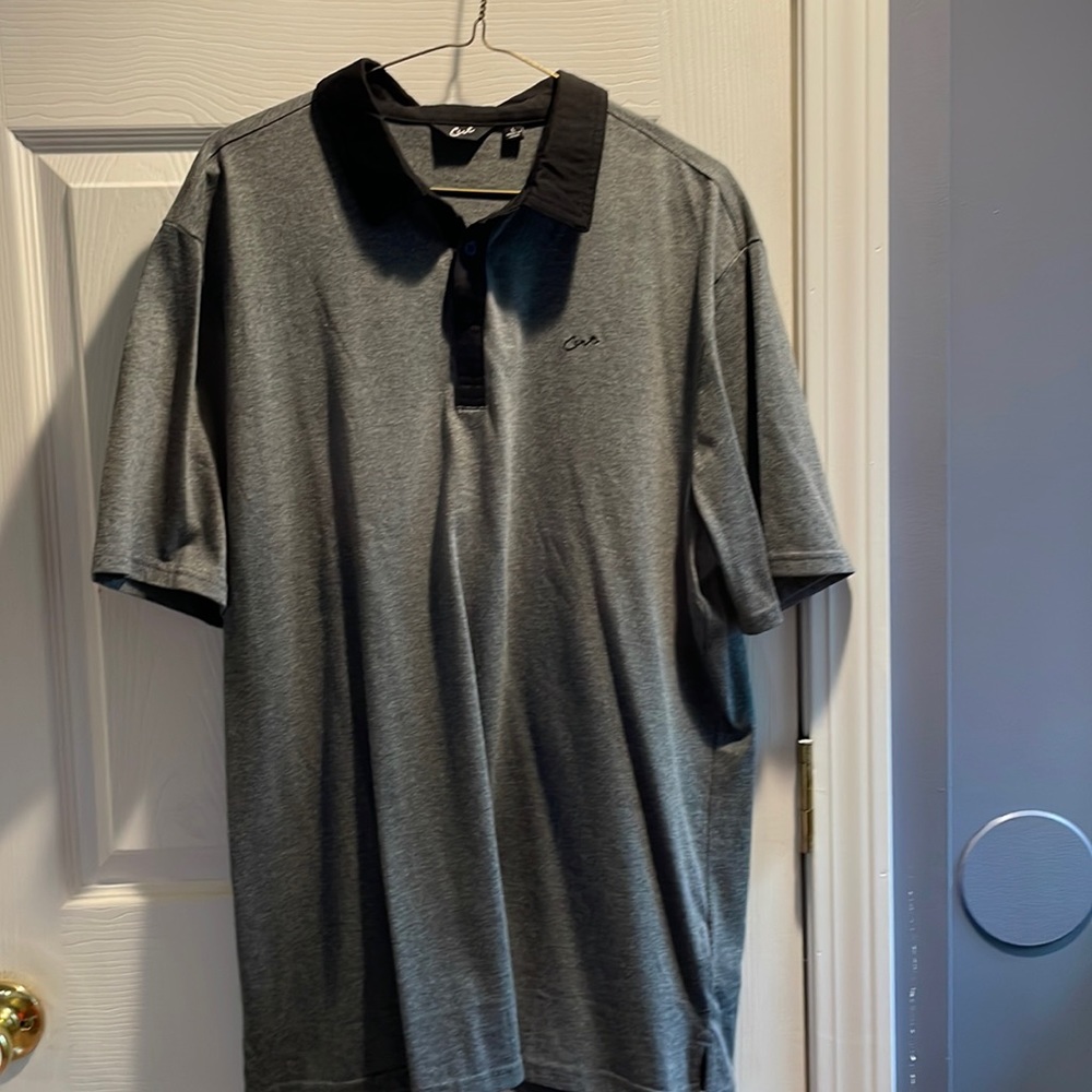 Men’s dark gray polo shirt